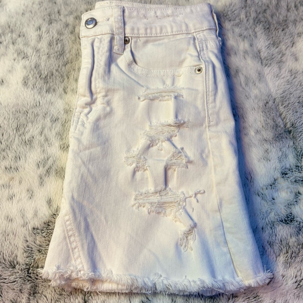American eagle white ripped skirt